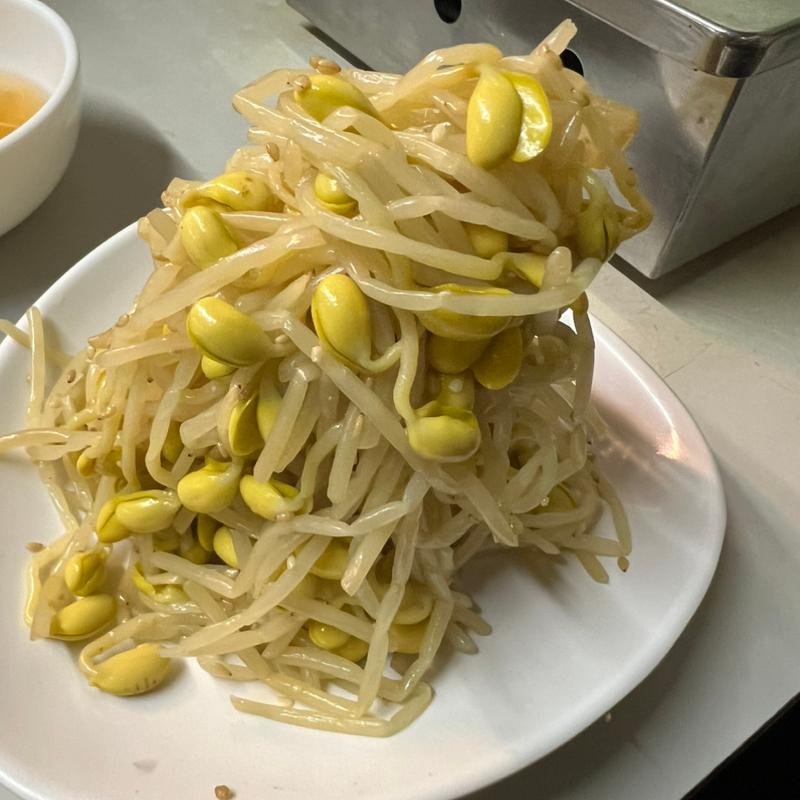 もやしナムル(アジェ )