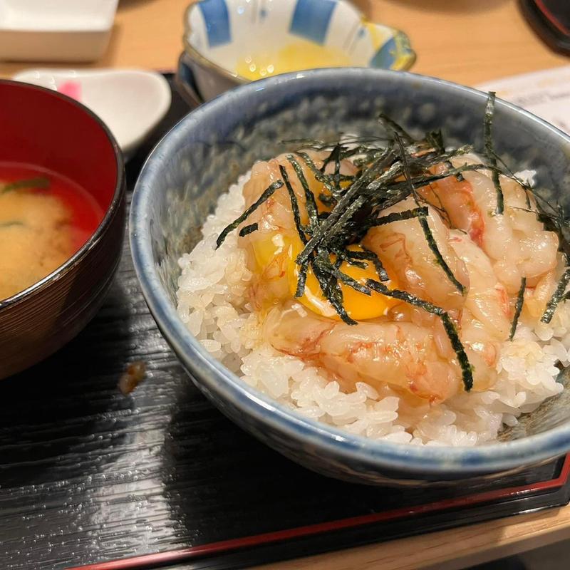 赤エビユッケ丼(魚匠屋)