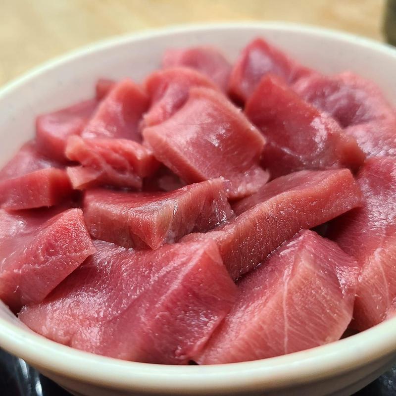 まぐろ丼(朝市食堂)