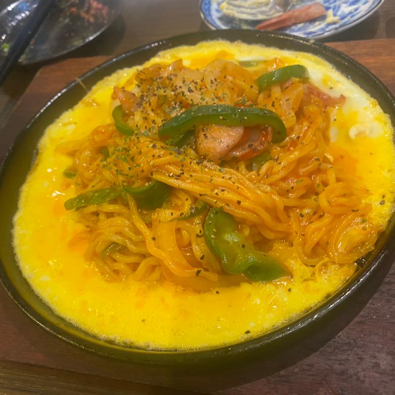 鉄板ナポリタン(メイサンロマンス)