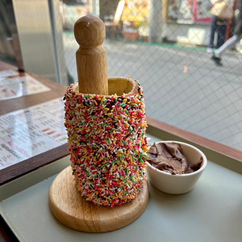 煙突パン レインボー(Trdlo)