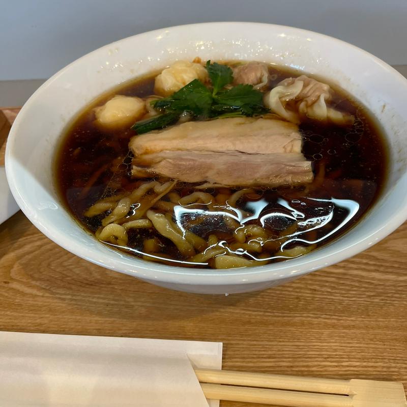 ワンタン付き醤油らーめん(あはれ)