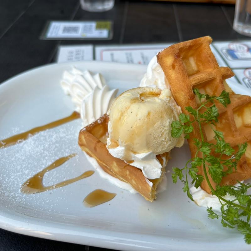 (BELG AUBE 東京芸術劇場)