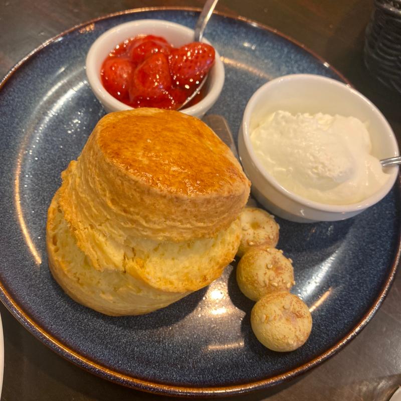 スコーン（プレーン）(ビスポーク （BESPOQUE）)