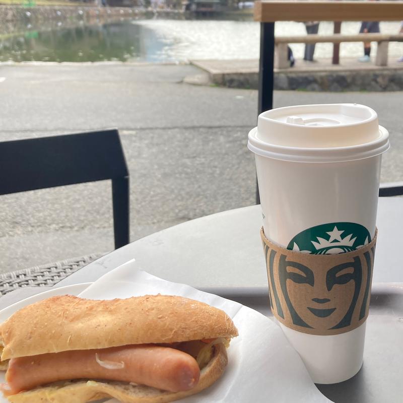 チャイティーラテ ＆ ヴィーナソーセージ 石窯フィローネ(スターバックスコーヒー 奈良猿沢池店)