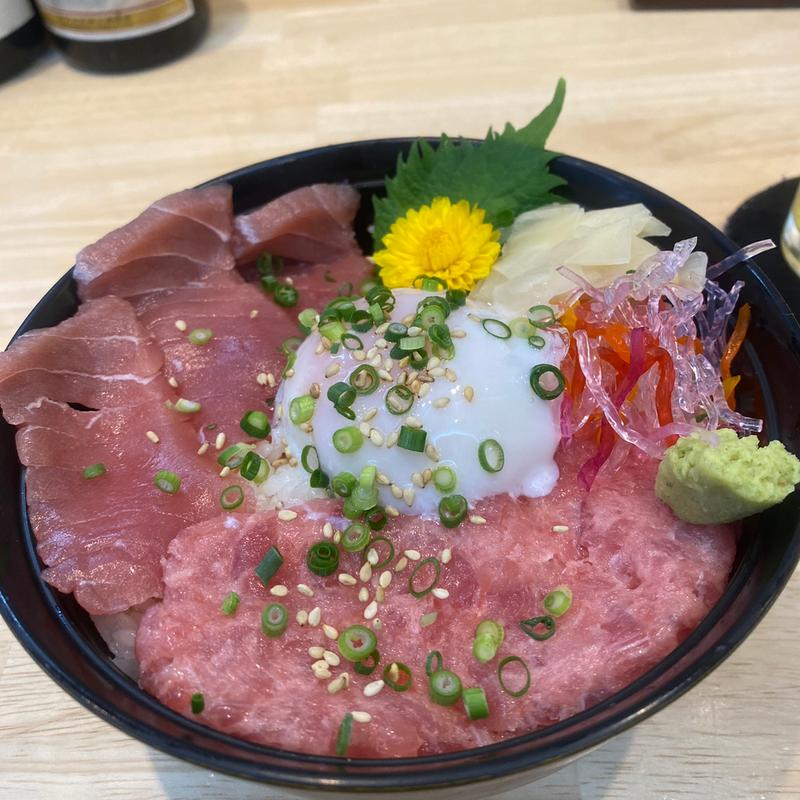 マグロ二色丼(お肴野郎　清介)