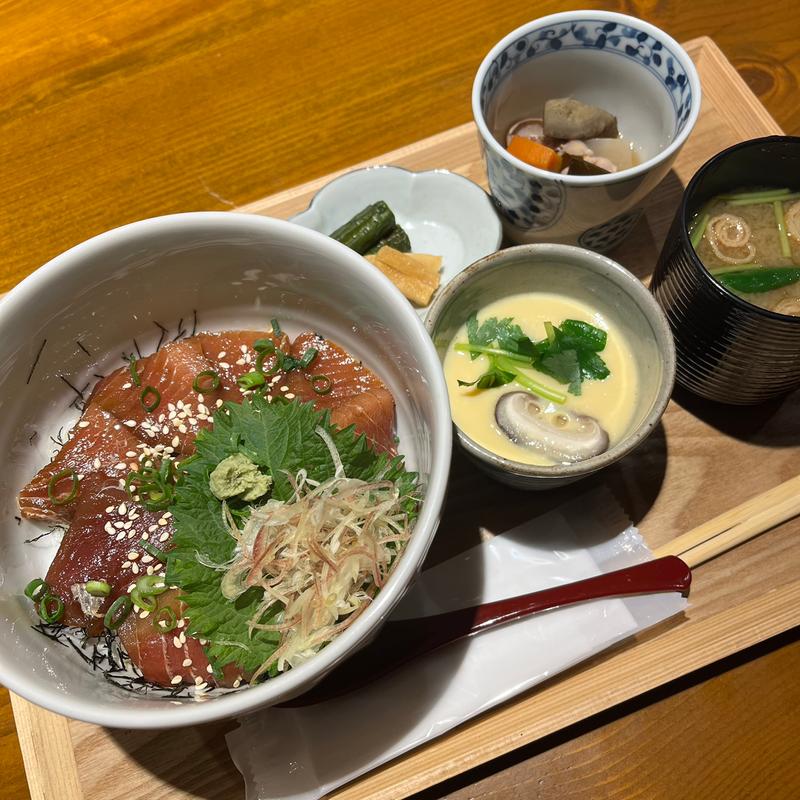 漬けまぐろ丼(青森割烹あずましく)