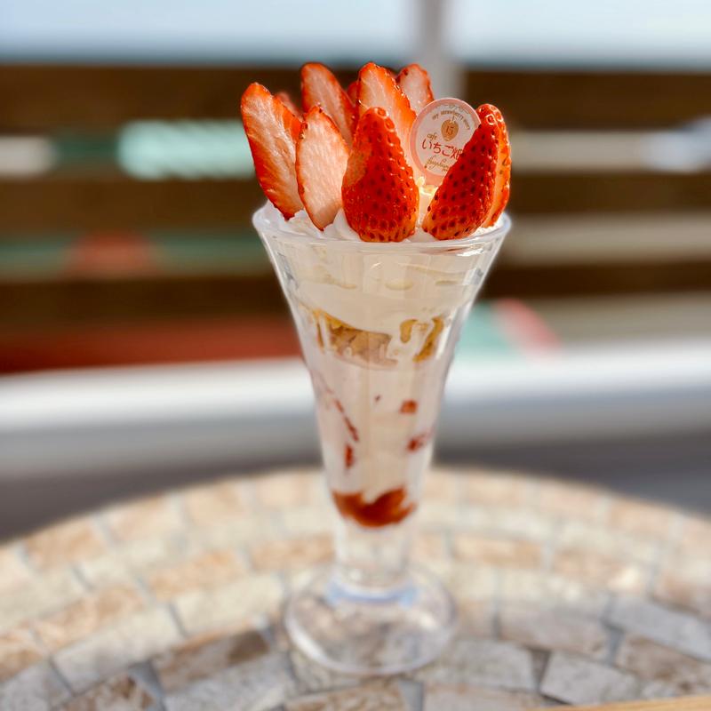 あきひめパフェ(早川農園＆cafeいちご畑)