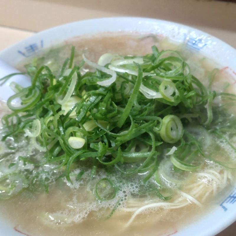 ネギ盛りラーメン(八ちゃんラーメン)