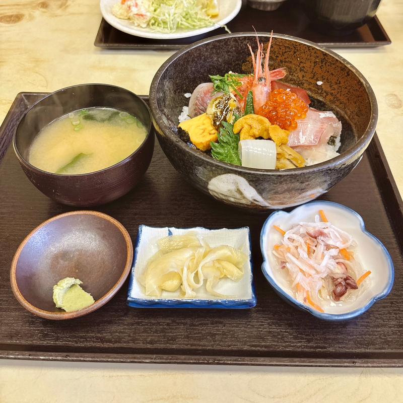 海鮮丼(むすび屋 )