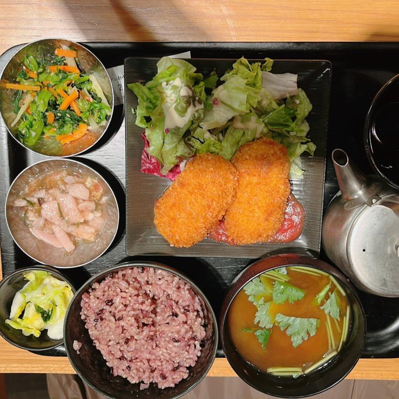 海の幸のクリームコロッケ(24/7 café apartment 梅田)