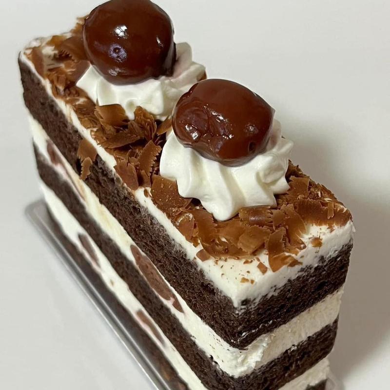 フォレノワール(パティスリーミワ／PATESSERE MIWA)