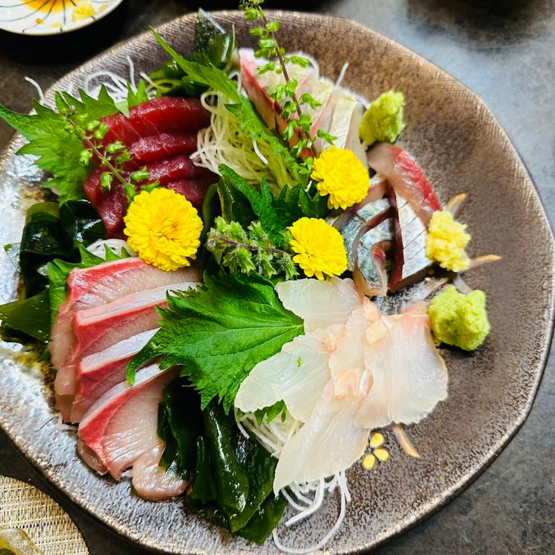 おまかせ刺身盛り合わせ(とんかつ丸福)