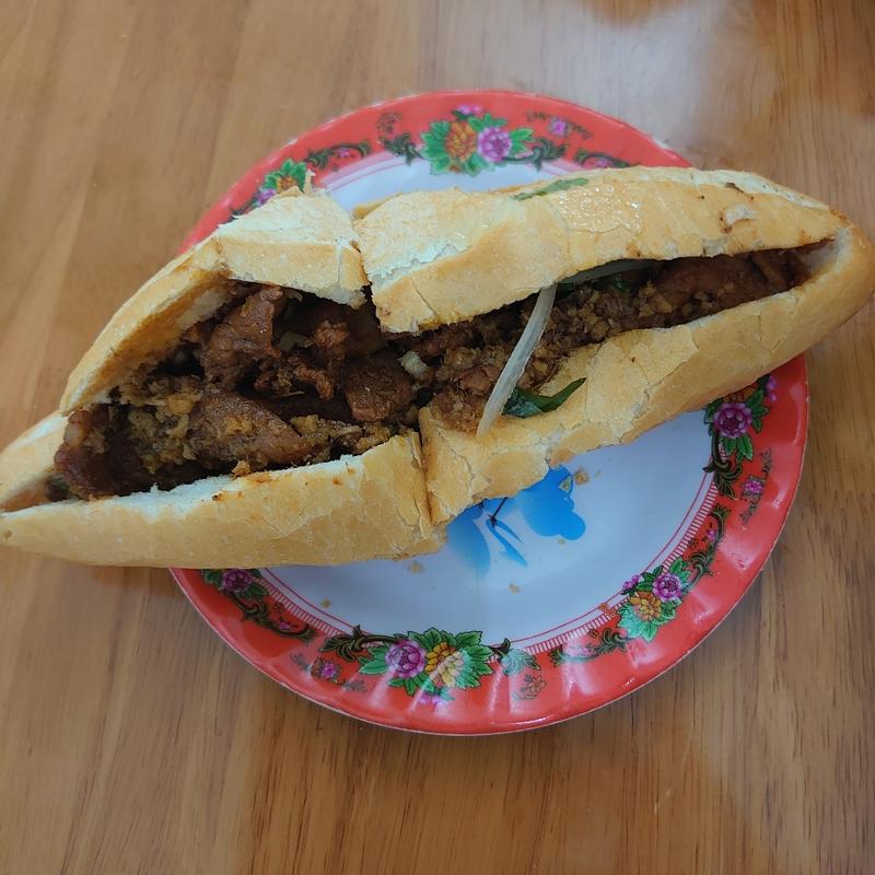 バインミー(Madam Khanh - The Banh Mi Queen)