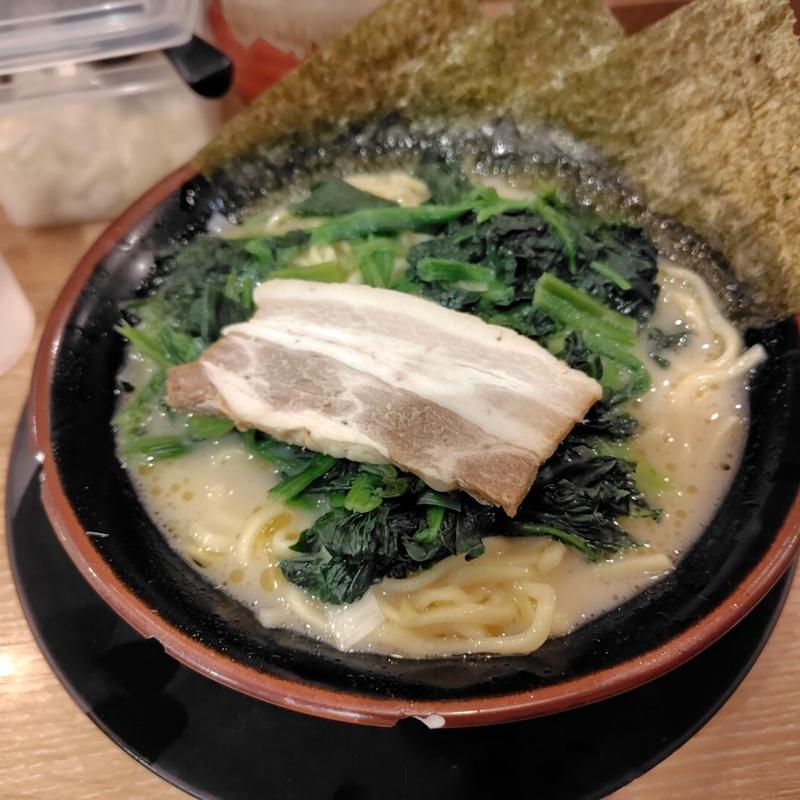 塩ほうれん草ラーメン(横浜家系ラーメン ぎん家 名古屋駅西口店)