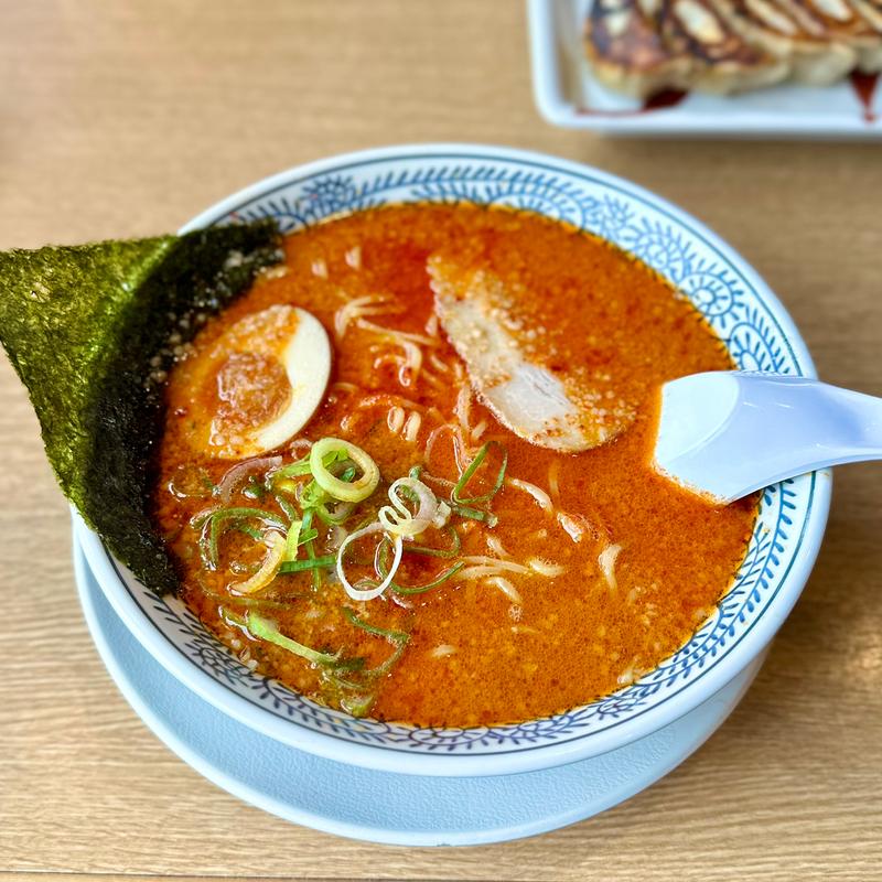 熟成醤油とんこつラーメン赤(丸源ラーメン 羽曳野店)