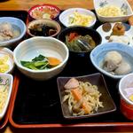 おばんざい取り放題(なおみん家 別邸)
