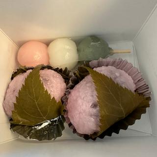 桜餅と三色団子(sadao)