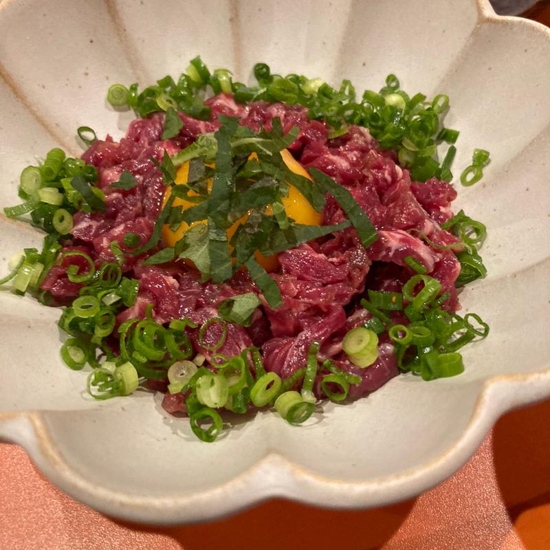 さくらユッケ(牛もつ鍋 なの川)