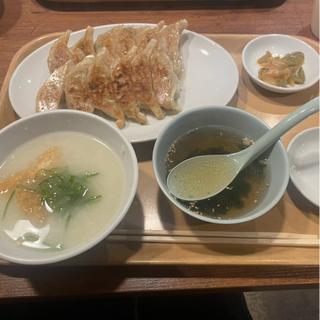 焼きand肉餃子定食(餃子製造直販 餃山堂)