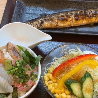秋刀魚の塩焼定食(海鮮丼 日の出 薬院本店)