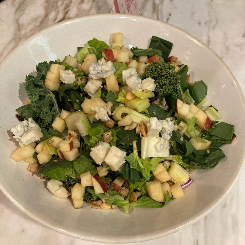 ケールサラダ(カフェレストラン ベルツ 三田)