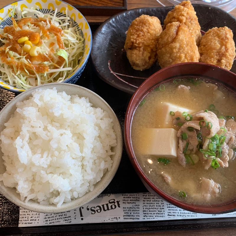 からあげ4個セット(とん汁とからあげの専門店 ばくばく 神保町店)