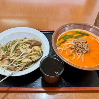 セット台湾豚骨ラーメン＋ニラレバー丼
