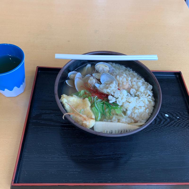 あさりと山菜のあけぼのうどん(道の駅富士吉田 物産館 )