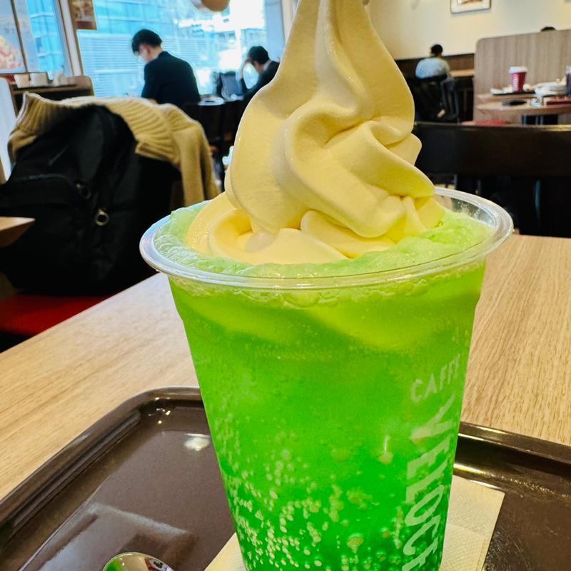 クリームソーダ(カフェ・ベローチェ 新宿一丁目北店)