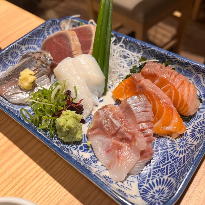 お造り盛り合わせ(寿司トおでんにのや 大門店)