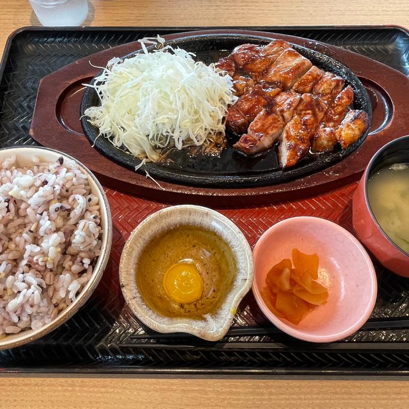 大戸屋 炭火焼き肉厚鉄板トンテキ定食(大戸屋 ごはん処 一宮木曽川店)