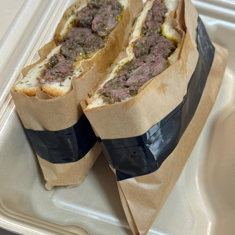 絶品ビーフサンド（スモール）(ハラペコステーキ 渋谷店)