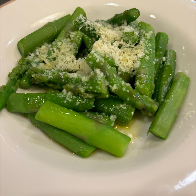 アスパラガスの温サラダ(サイゼリヤ 聖蹟桜ヶ丘ザスクエア店)