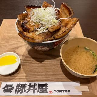 豚バラ丼　特盛(元祖豚丼屋 TONTON 八乙女店)