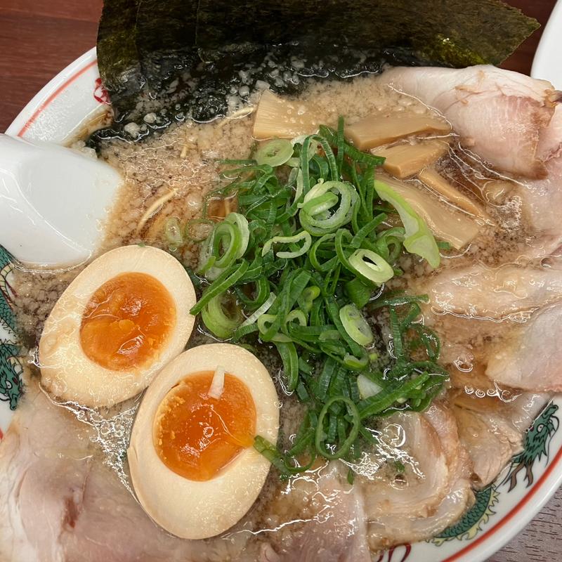 特製醤油全部のせラーメン(京都北白川ラーメン魁力屋 五反田店)
