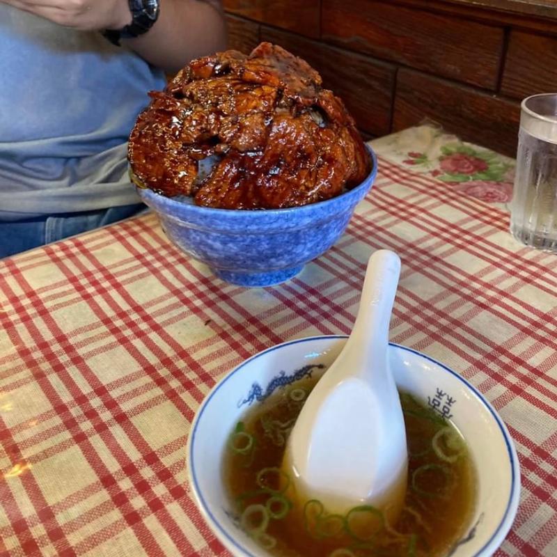 焼肉丼大盛(中華料理 万里)