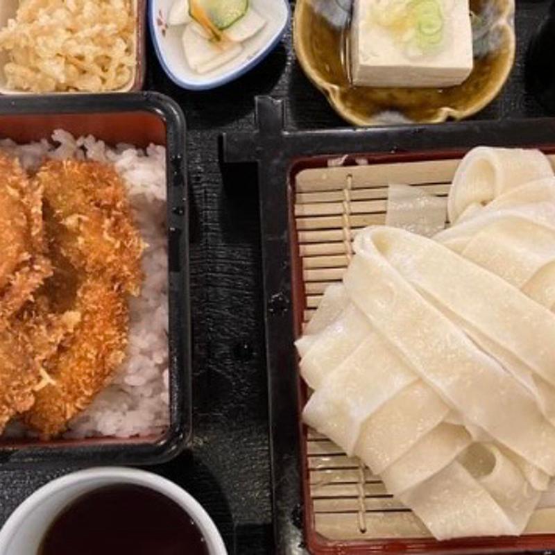 ソースカツ丼ひもかわセット(うどん 八州)