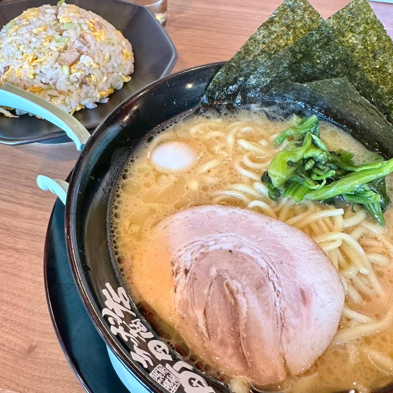 醤油豚骨炒飯セット(町田商店 本店 （まちだしょうてん）)