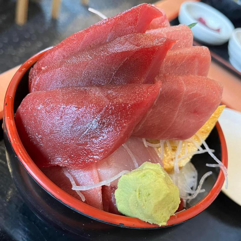 まぐろ丼(まぐろ食堂 七兵衛丸)
