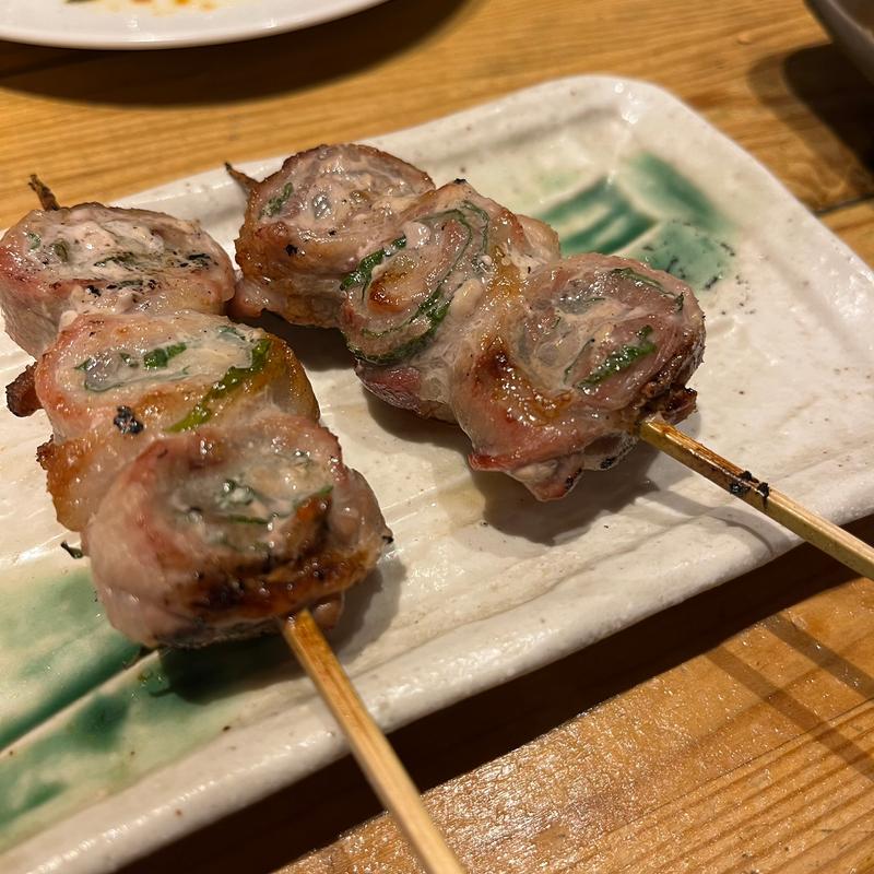 豚しそ巻き(関内 もつ焼のんき)