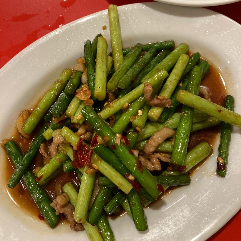 ニンニク芽(台湾料理 味仙 大阪マルビル店)