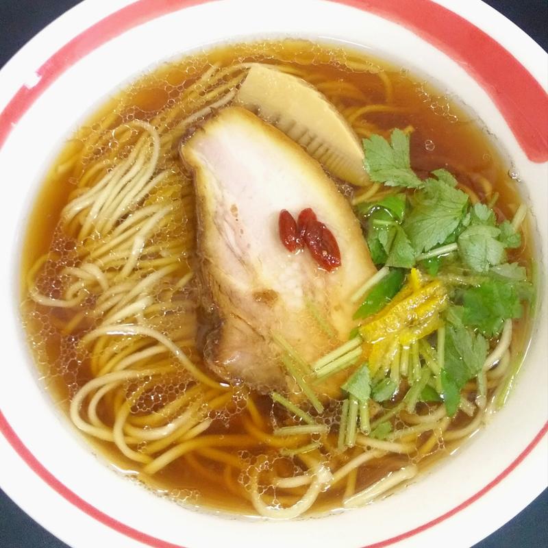 あご出汁醤油ラーメン(自家製麺SHIN)