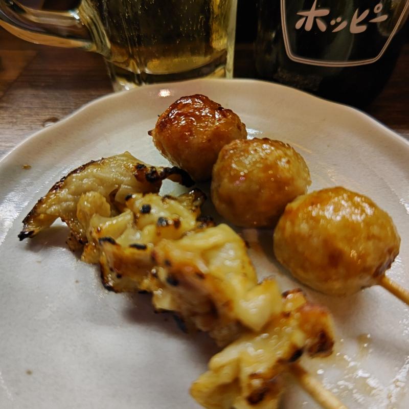 鶏皮・つくね(浜とん)