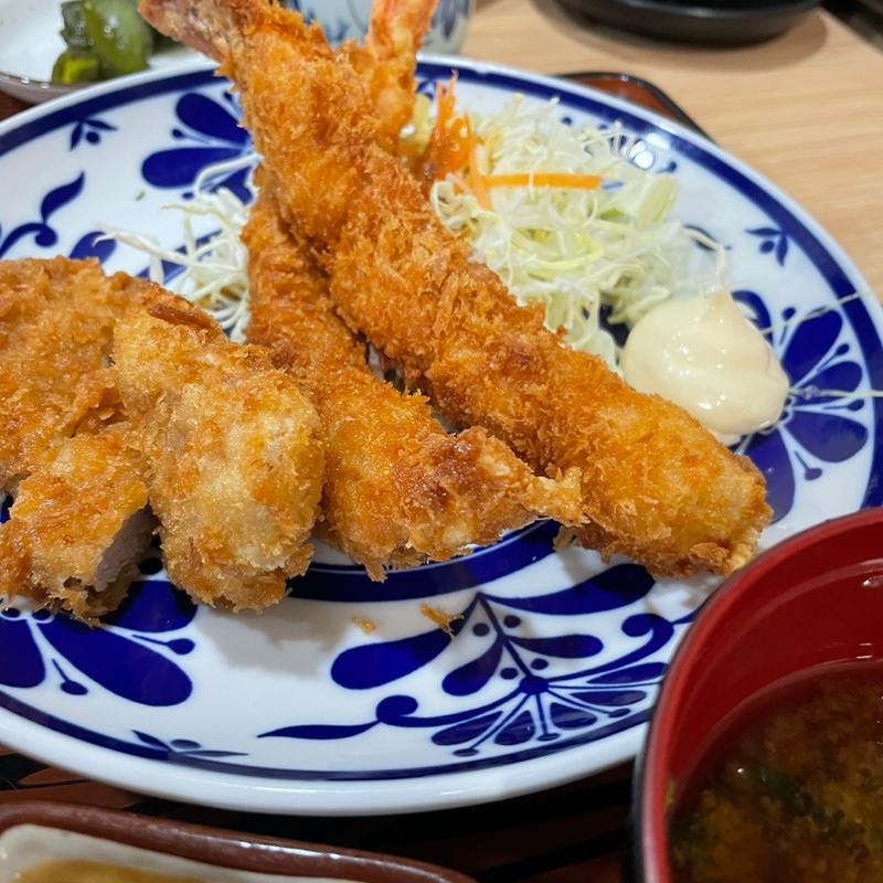 エビ・ヒレカツ定食(とみだ )