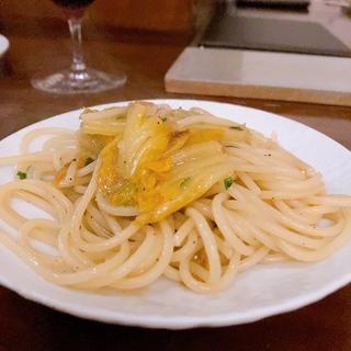 オレンジ白菜とアンチョビのパスタ（おまかせパスタ）(串とワイン gallina（ガッリーナ）)