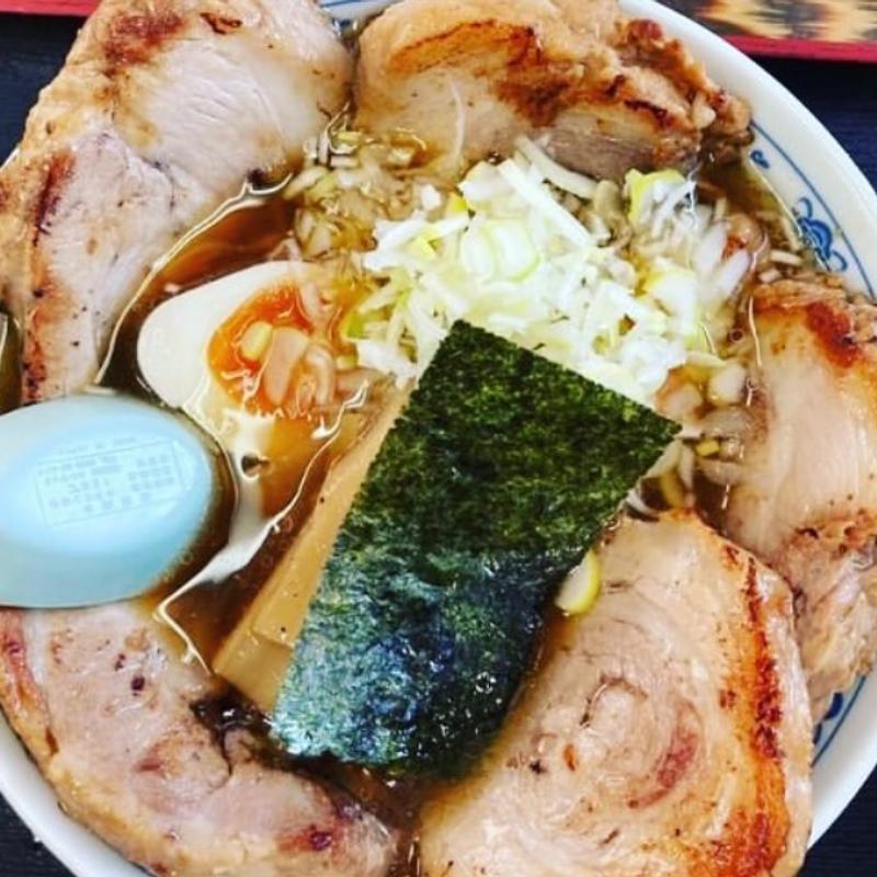 厚切りチャーシュー麺(かもだ)