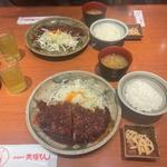 ロースとんかつ定食(矢場とん 栄セントライズ店 )