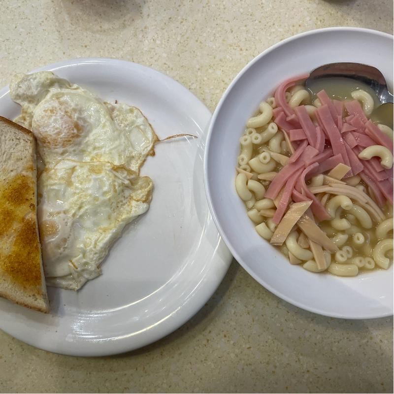 鮑絲火腿通粉(新五龍粥面茶餐庁)