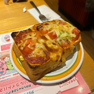 たっぷりたまごのピザトースト(コメダ珈琲店 津田沼店)